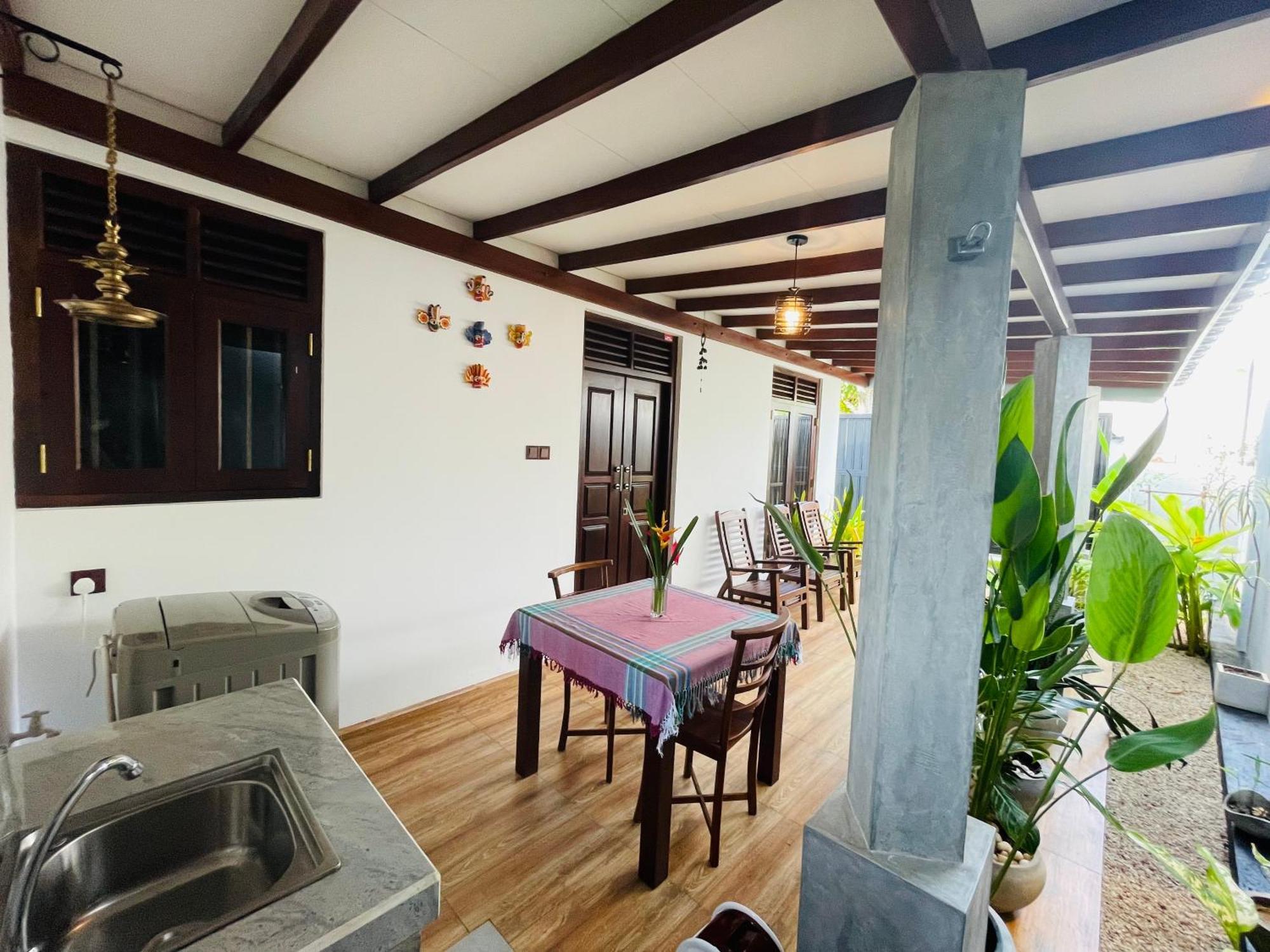 The Nook Hotel Hikkaduwa Bagian luar foto