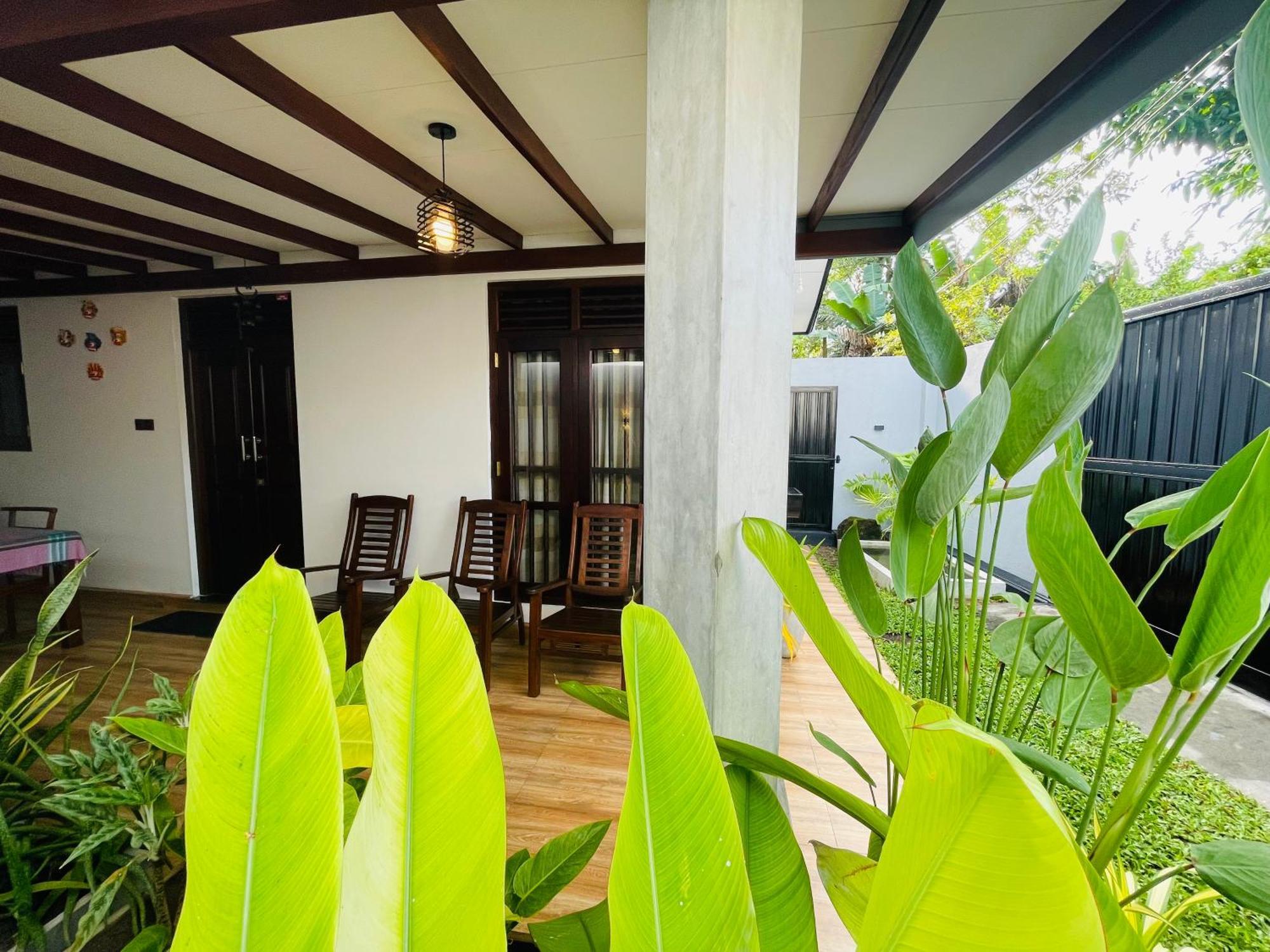 The Nook Hotel Hikkaduwa Bagian luar foto